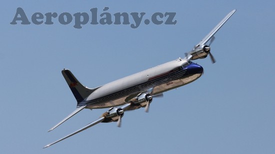 DC- 6B na AP 2011