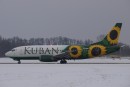B737-3Q8 - VQ-BHB