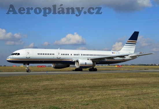 Boeing 757-256  - EC-HDS