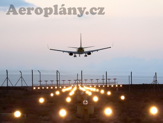 Landing to RWY-08