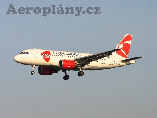 Airbus A319-112 - OK-REQ