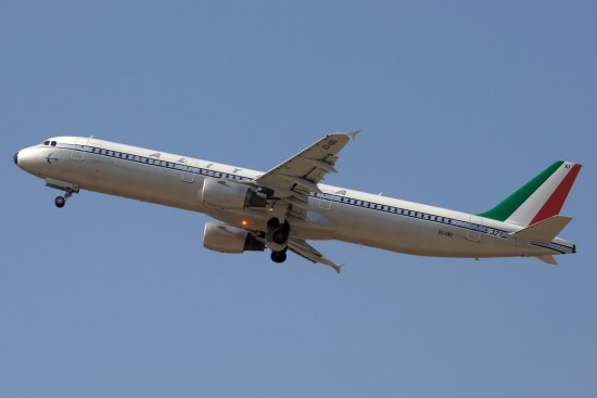 Airbus A321-112 - EI-IXI