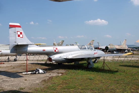 PZL TS-11 Iskra - 412