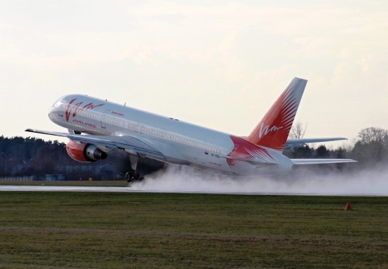 Boeing B757-230 - RA-73017