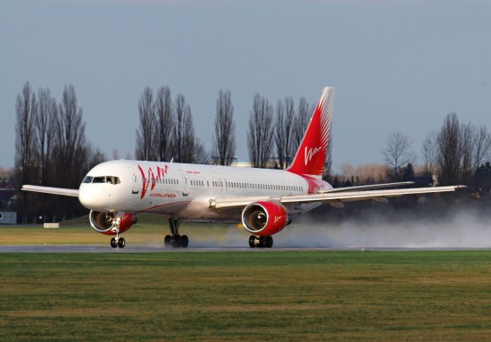 Boeing B757-230 - RA-73017