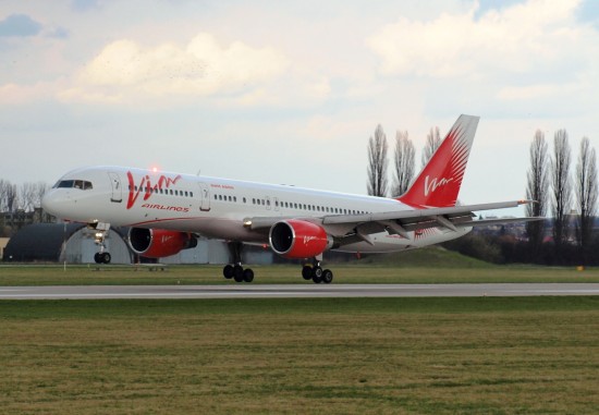 Boeing B757-230 - RA-73017