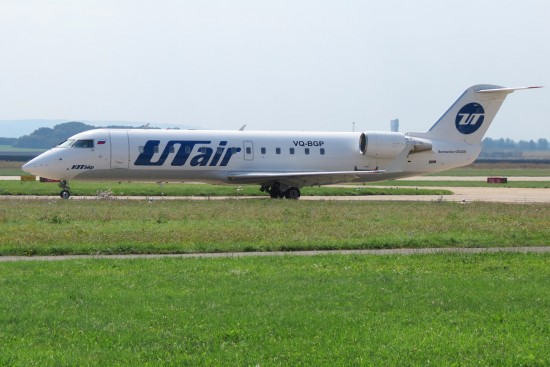 Canadair CL-600-2B19 Regional Jet CRJ-200LR - VQ-BGP