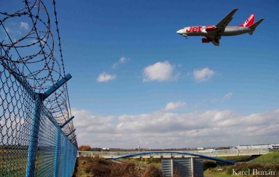 Boeing 737-33A, G-CELC, Jet2