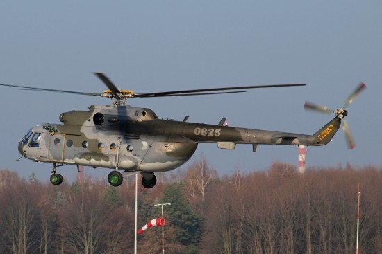 Mil Mi-17 "Hip-H" - 0825