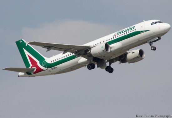 Airbus A320-216, EI-DTA, Alitalia