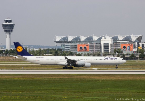 Airbus A340-642X, D-AIHT, Lufthansa