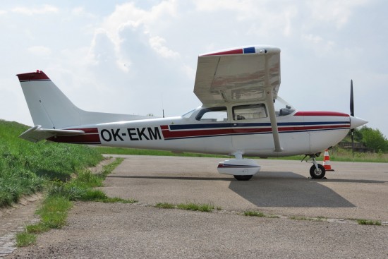 Cessna FR 172 - OK-EKM