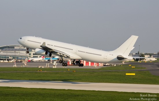 Airbus A340-313, CS-TQM, Hi Fly