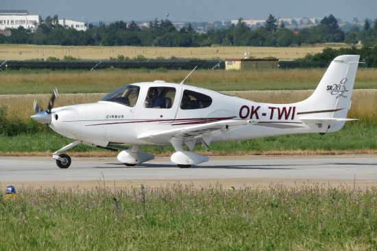 Cirrus SR-20 G2 - OK-TWI