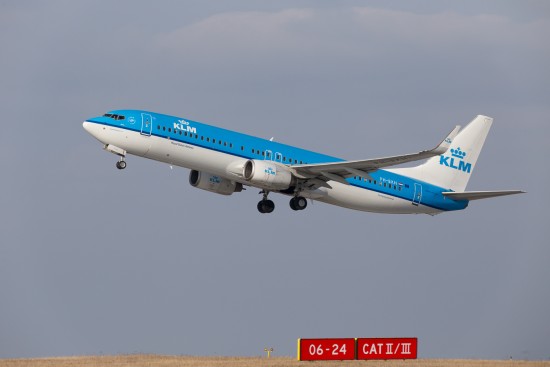 B737-8 KLM