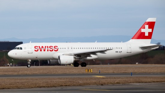 Airbus A320-214 Swiss 