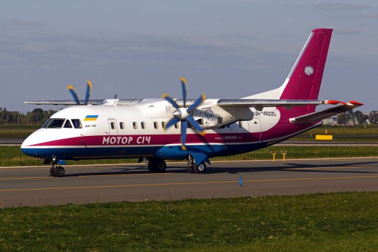 Antonov An-140 - UR-14005