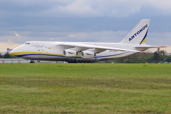 Antonov An-124-100 Ruslan - UR-82073