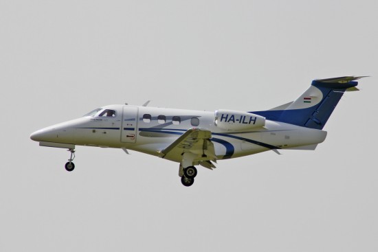 Embraer EMB-500 Phenom 100 - HA-ILH
