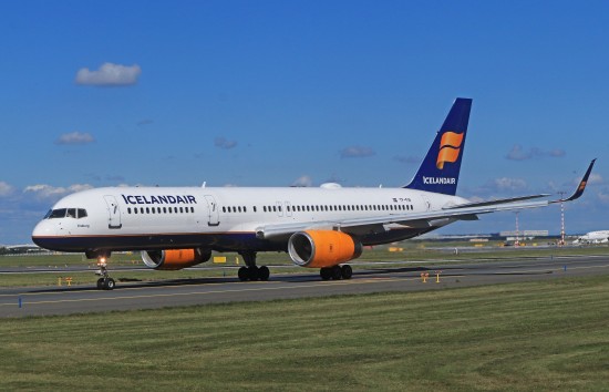 Boeing 757-208/ET