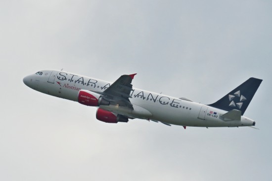 Airbus A320-214 - OE-LBZ