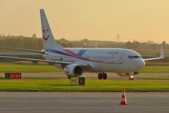 Boeing 737-8Z9 - YR-HLC