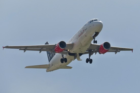 Airbus A320-214 - OE-LBZ