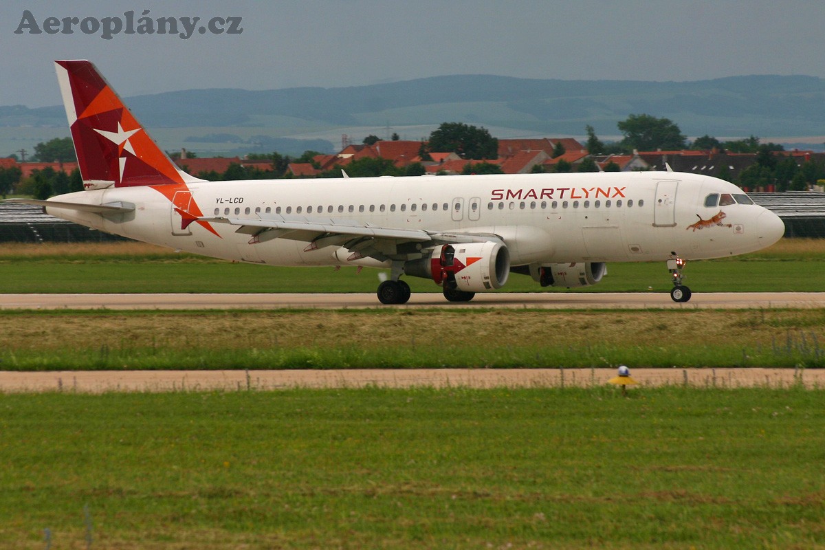 Airbus A320-211 - YL-LCD