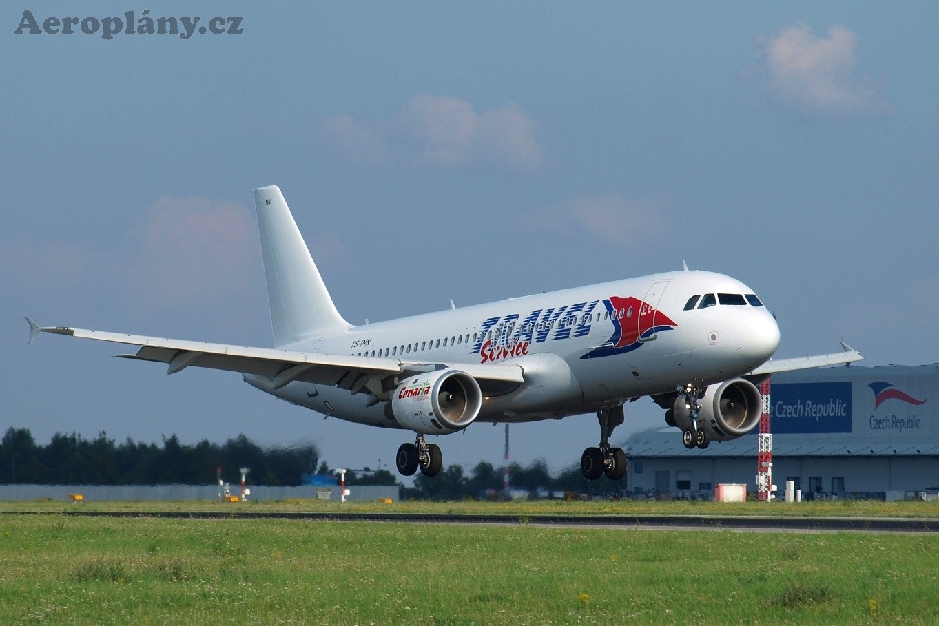 A320-212 - TS-INN