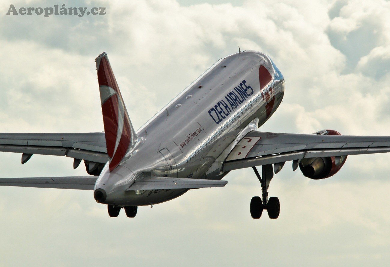 Airbus A319 - OK-NEO