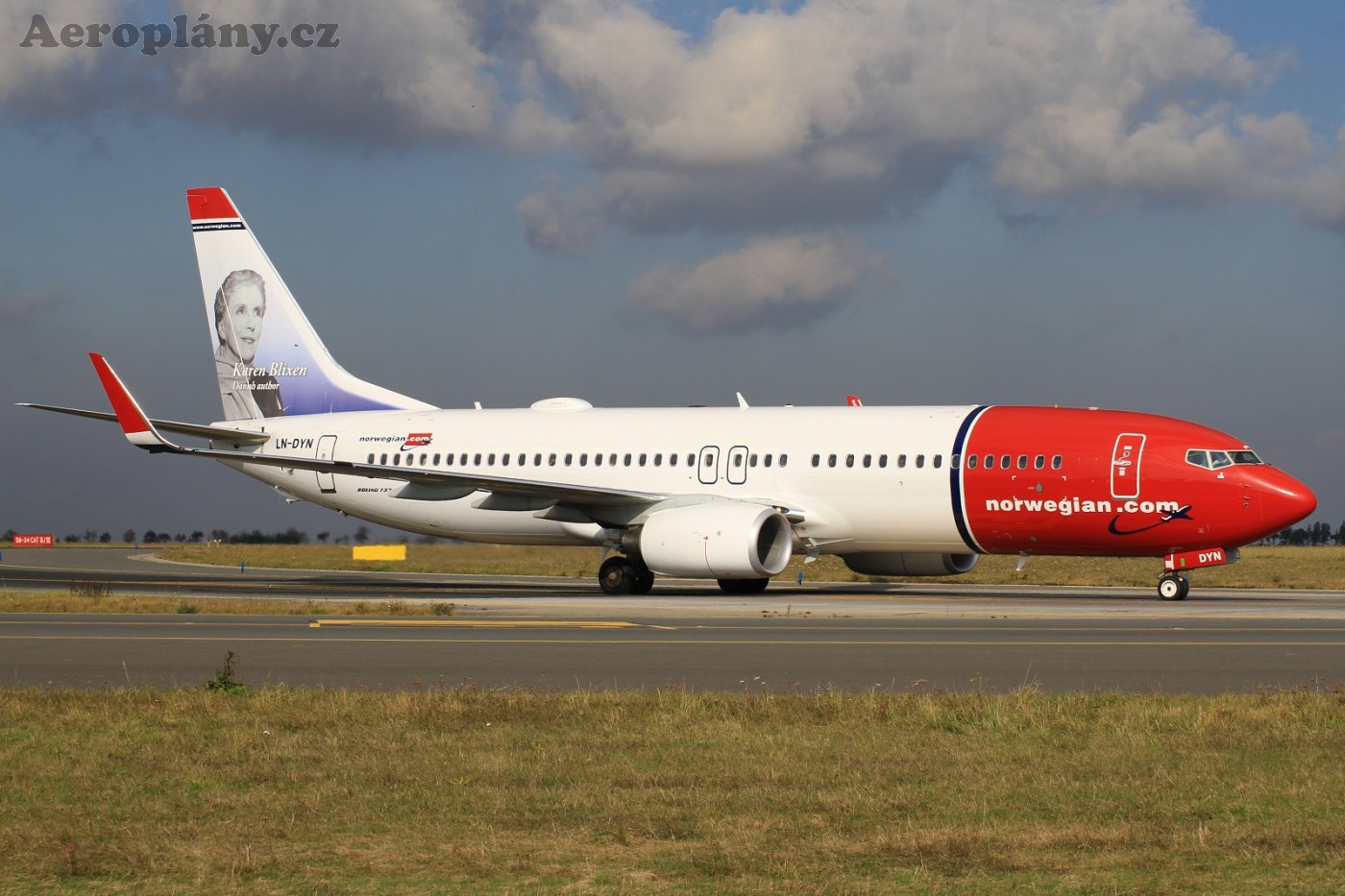 Boeing B737-8JP - LN-DYN