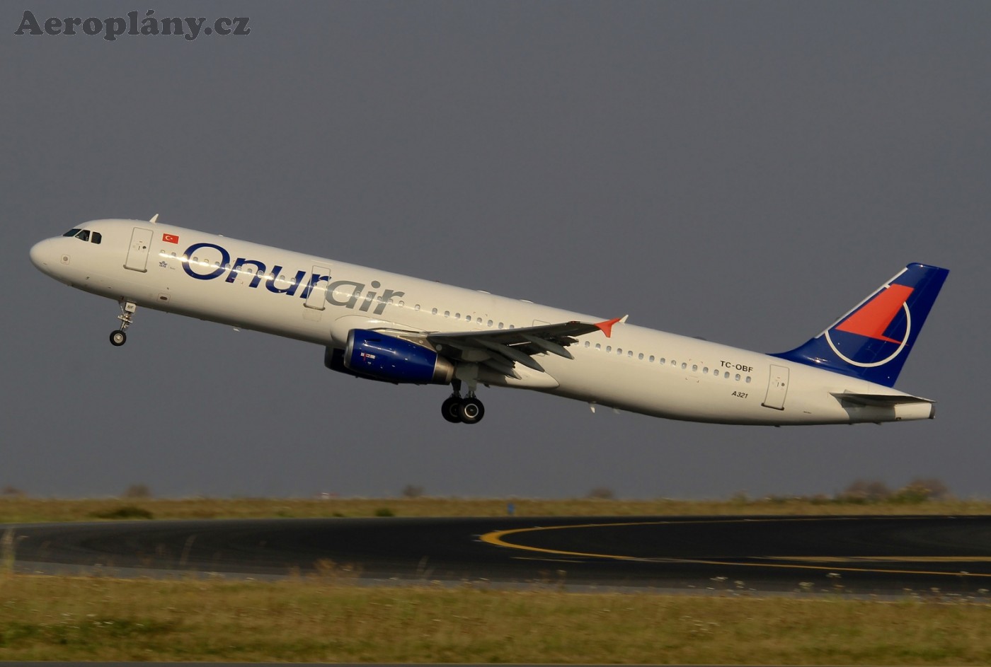 Airbus A321-231 - TC-OBF