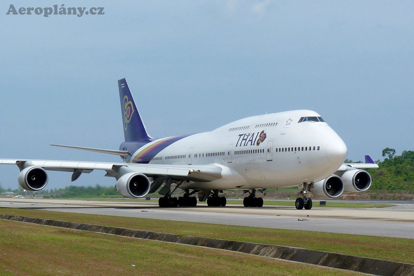 Boeing 747-4D7 - HS-TGT