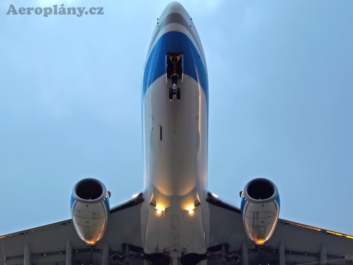 approach to rwy 08