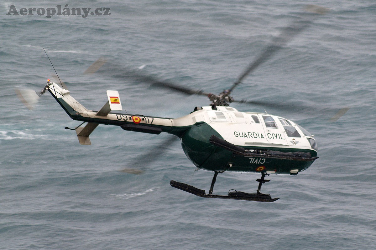 Vrtulník španělské občanské gardy