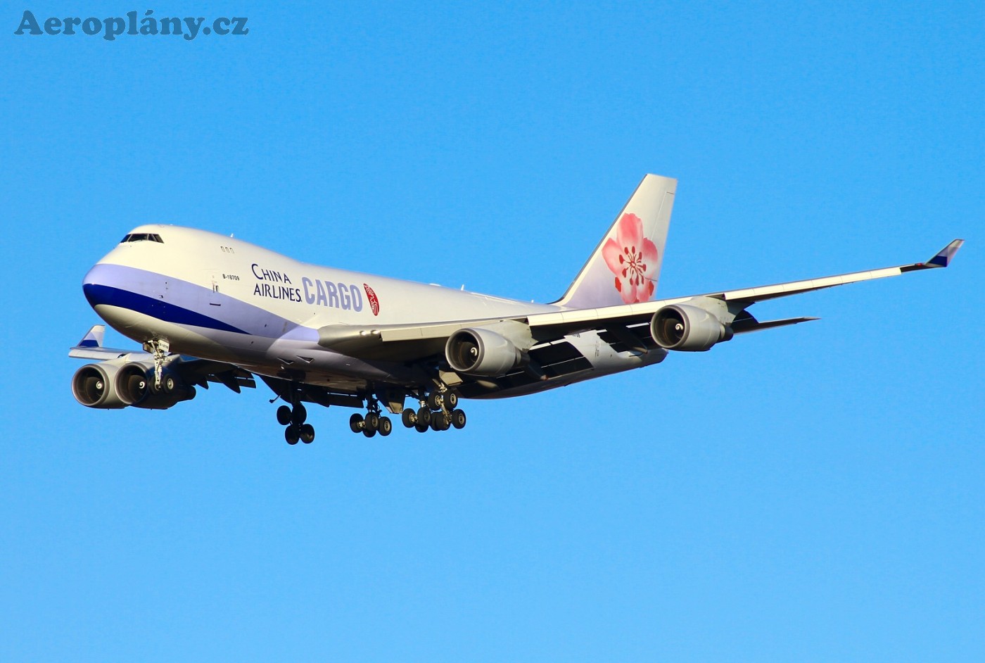 Boeing 747-409F/SCD - B-18709