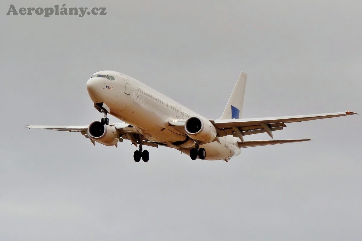 Boeing 737-883 - LN-RPO