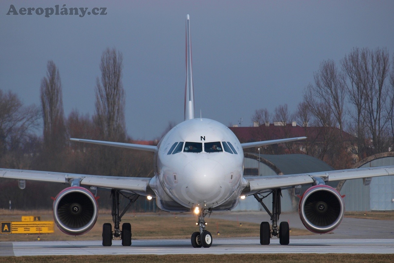 Airbus A319-112 - OK-NEN