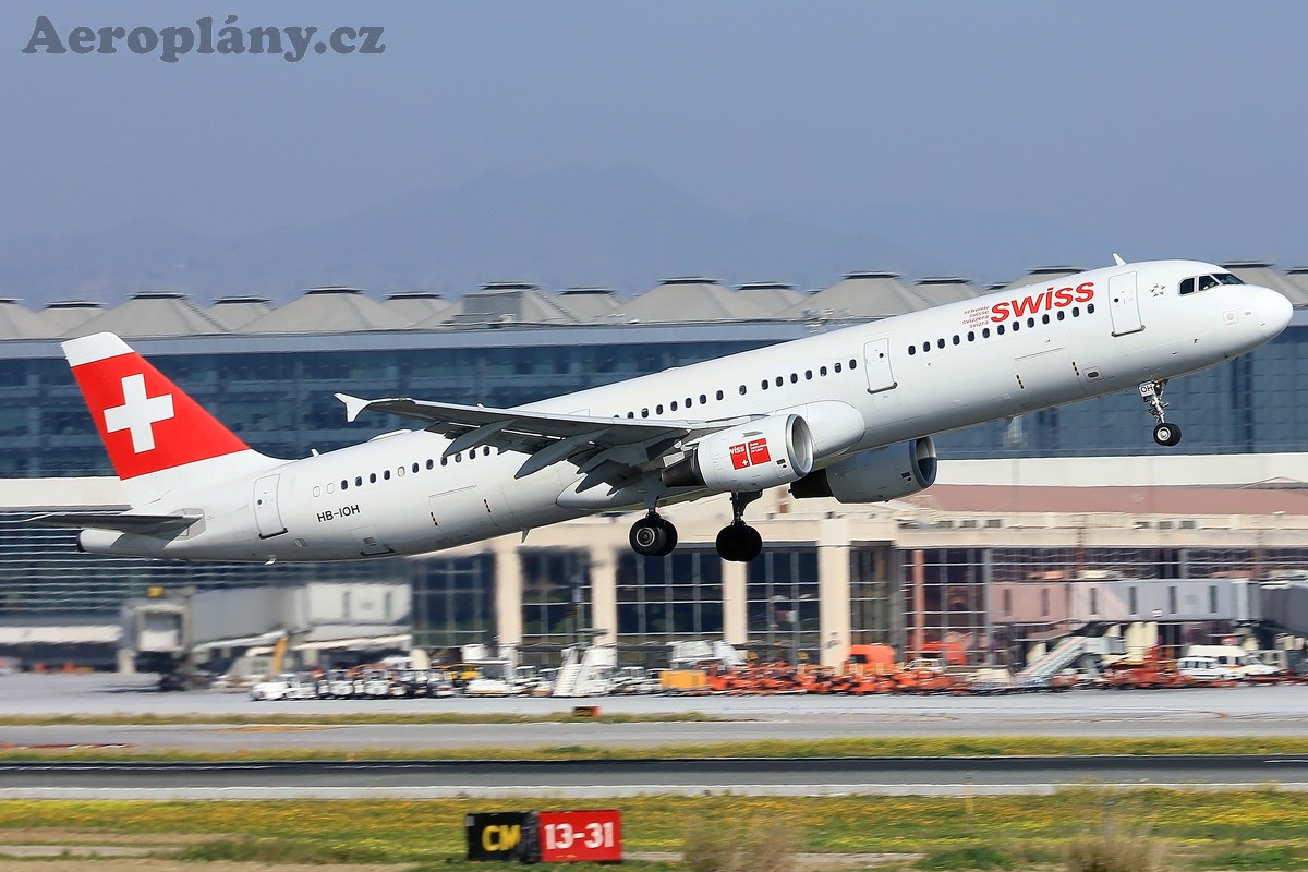 Airbus A321-111 - HB-IOH