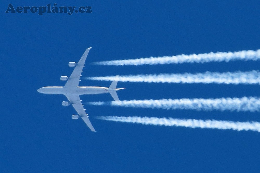 Airbus A340-541 - A6-EHB