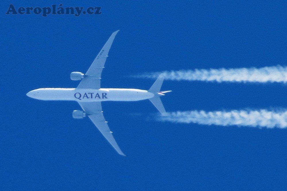 Boeing 777-3DZ(ER) - Qatar Airways