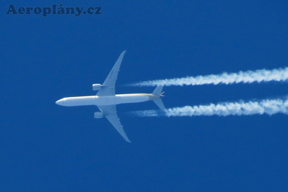 Boeing 777-312/ER - 9V-SWF