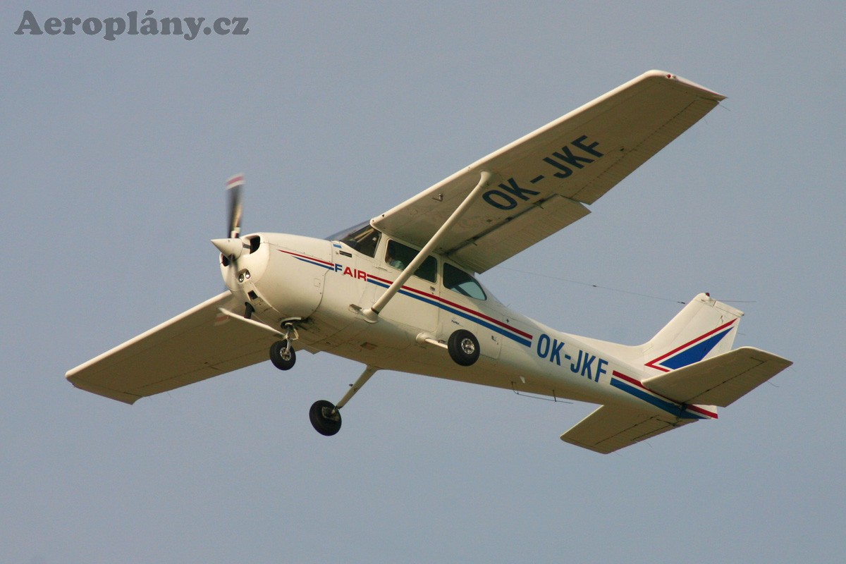 Cessna 172N Skyhawk - OK-JKF