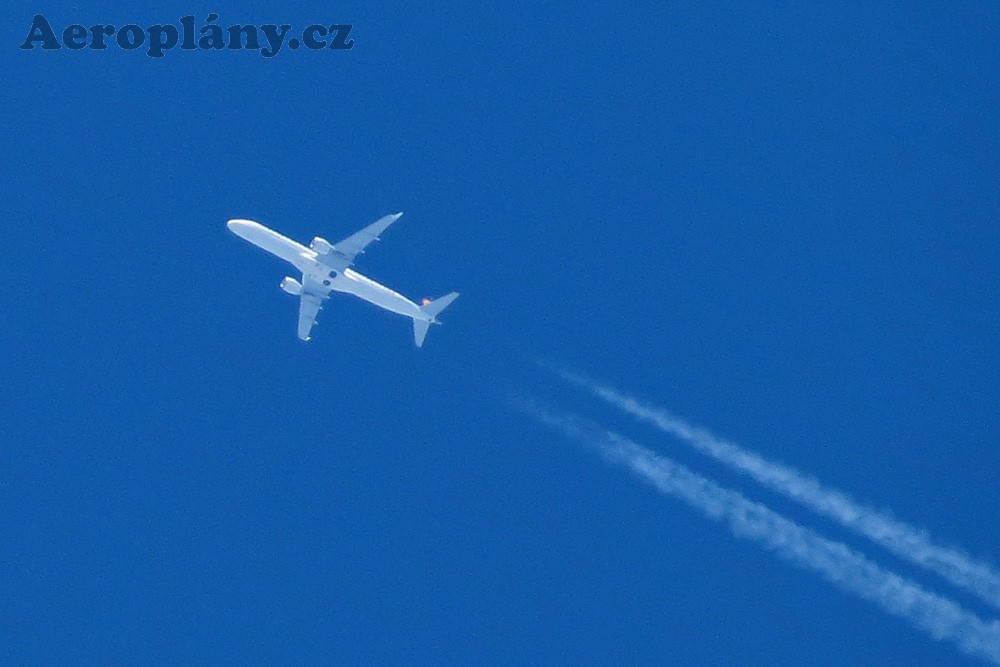 Embraer ERJ-190-200LR 195LR - D-AEBG