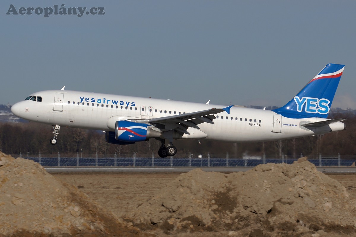 Airbus A320-214 - SP-IAA