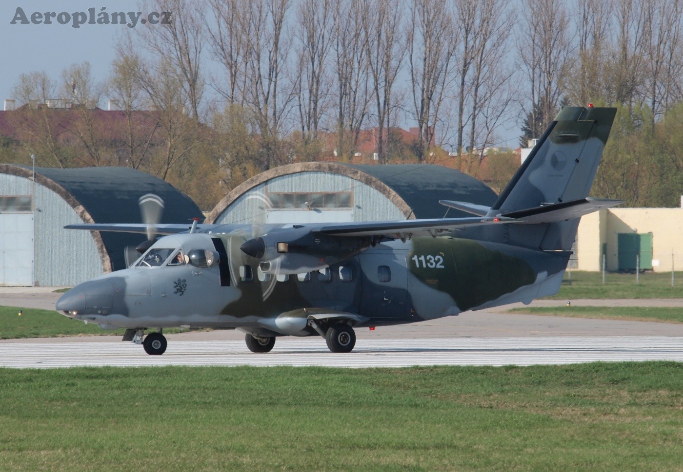Let L-410T - 1132