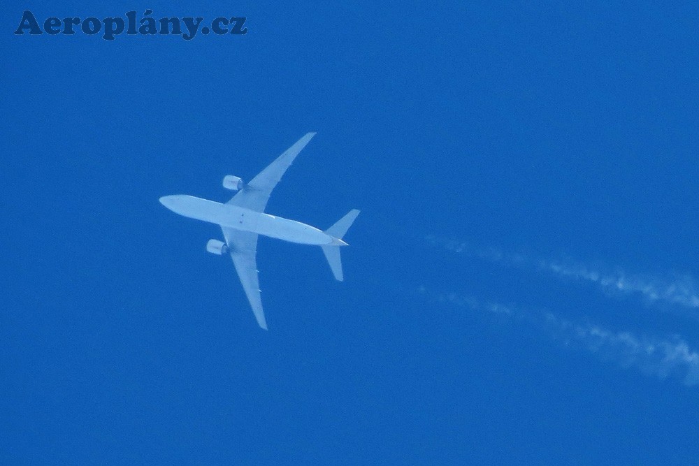 Boeing 777-268/ER - HZ-AKA