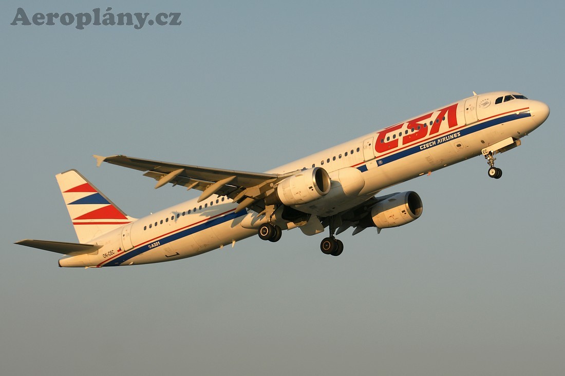 Airbus A321-211 - OK-CEC