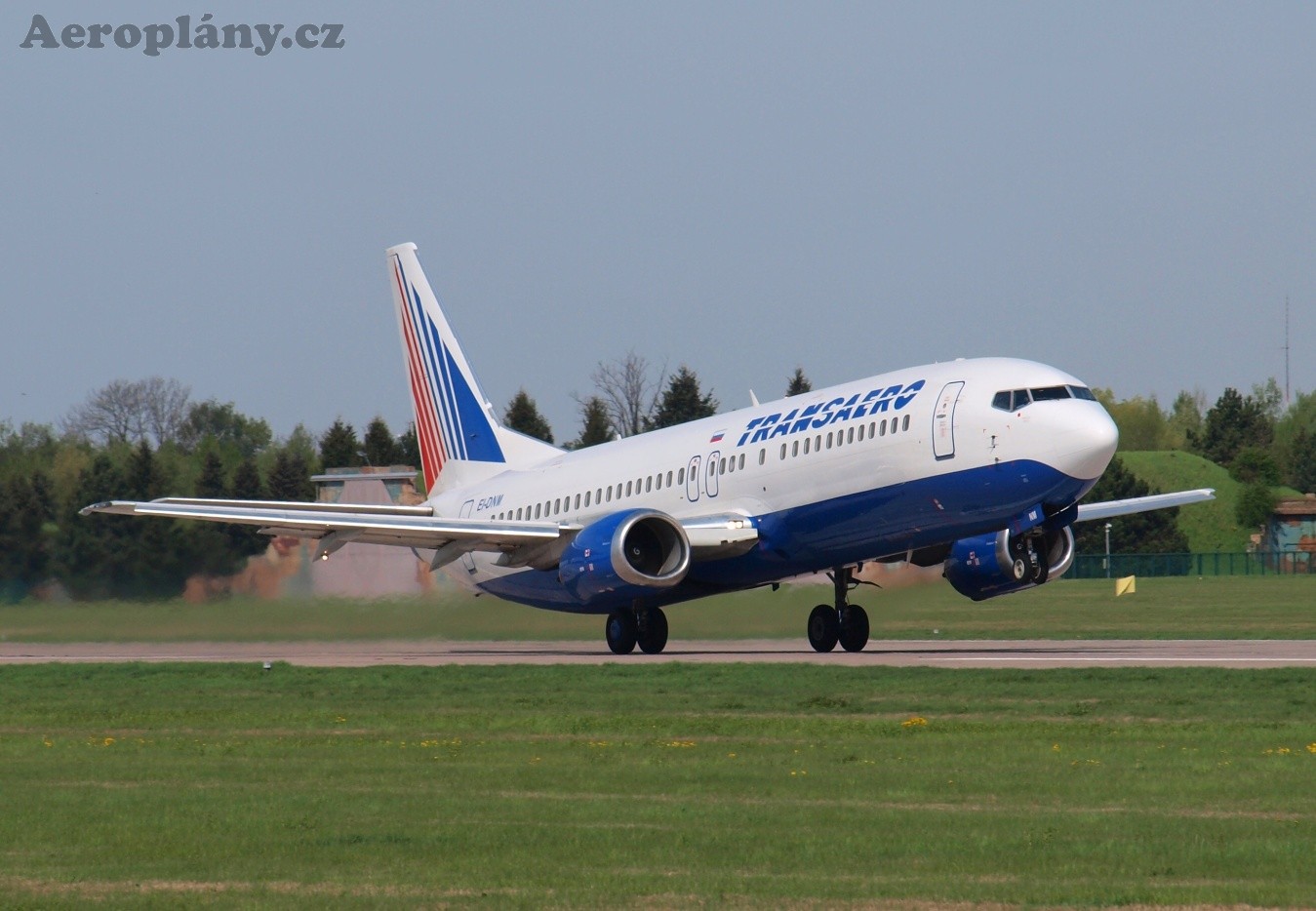 Boeing B737-4S3 - EI-DNM