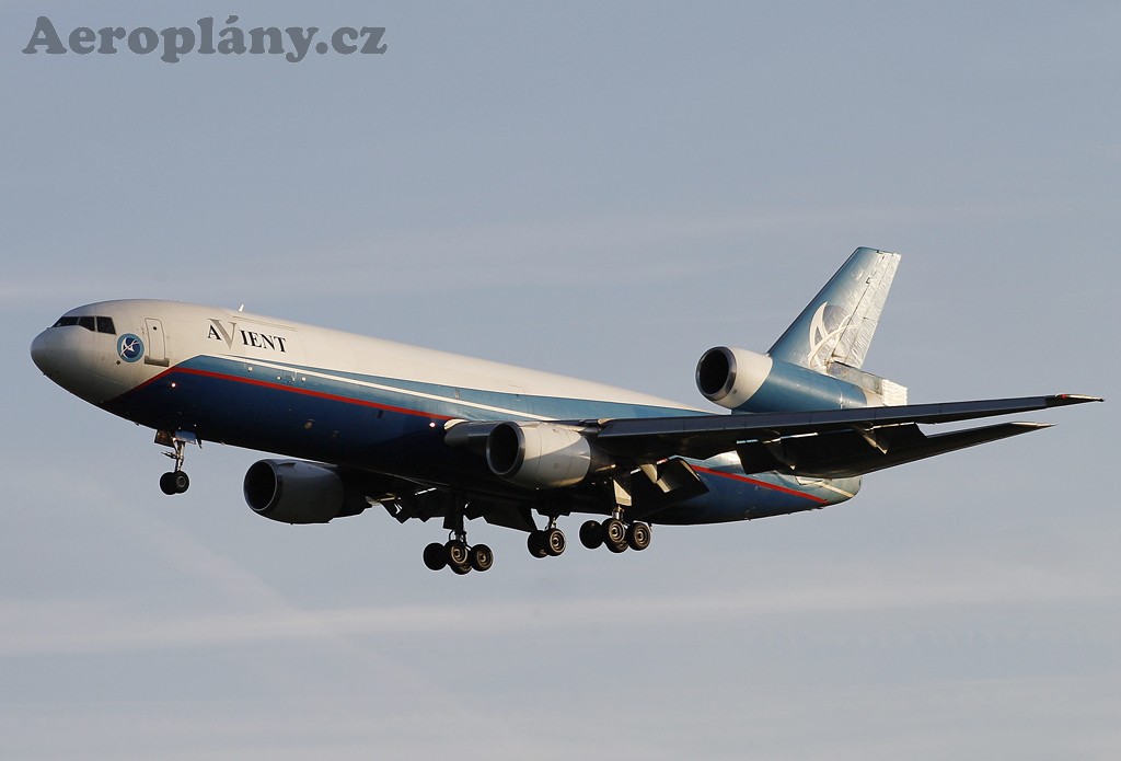DC10-30F Avient Aviation ( SMJ ) 